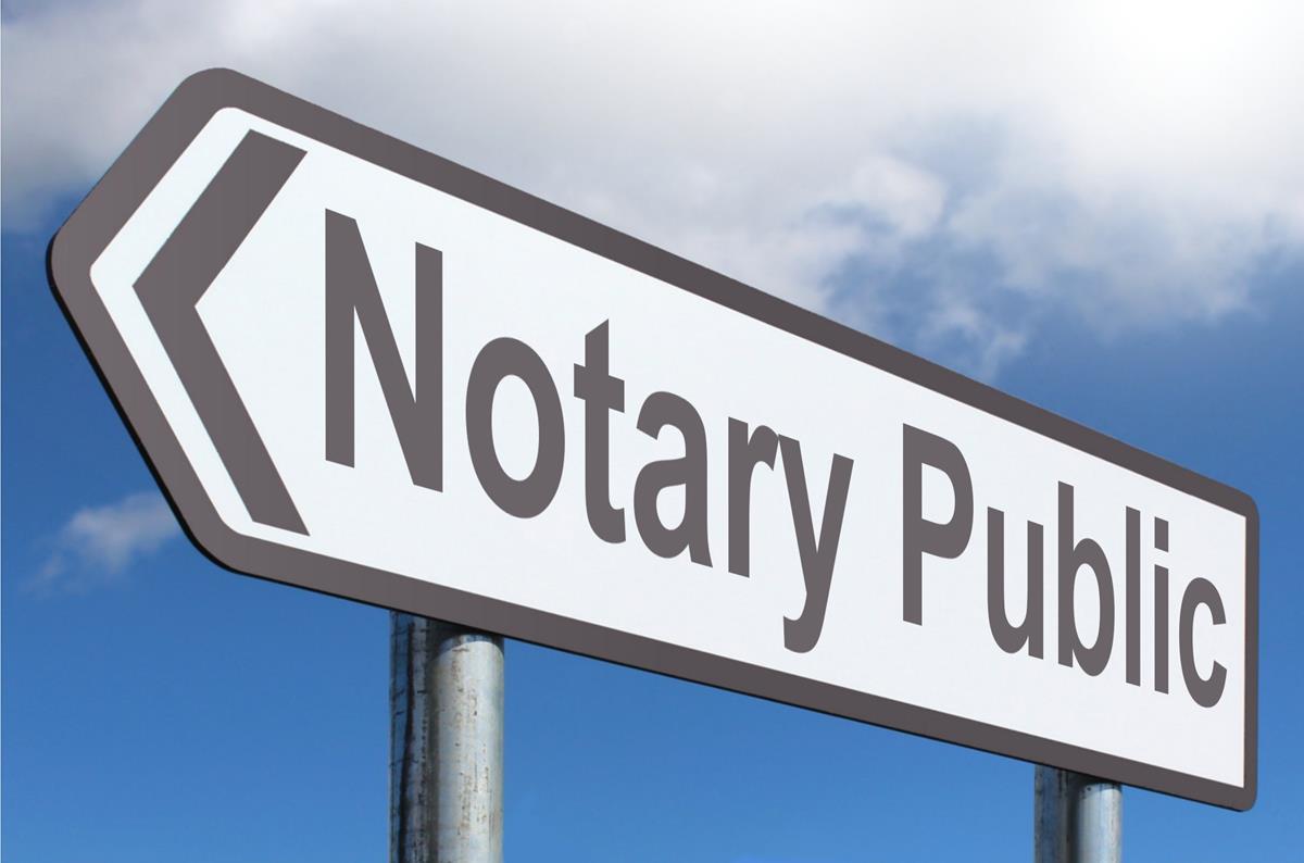 notary-public-32679868.jpg