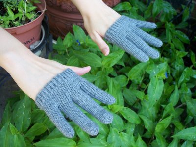 only finger gloves 2.jpg