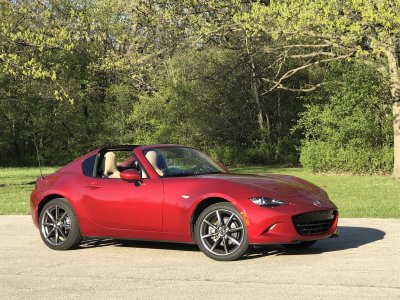 2017-mazda-mx-5-miata-rf_100605874_h.jpg