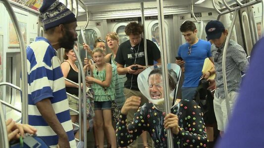 ericandre_ep307_004_Fruit_Loop.jpg